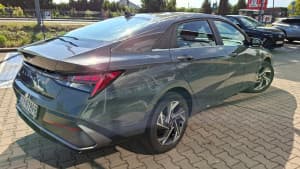 Hyundai Elantra - miniatura 2