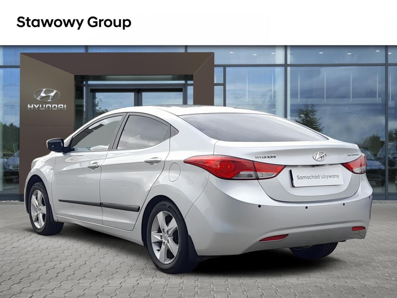 Hyundai Elantra - zdjęcie 4