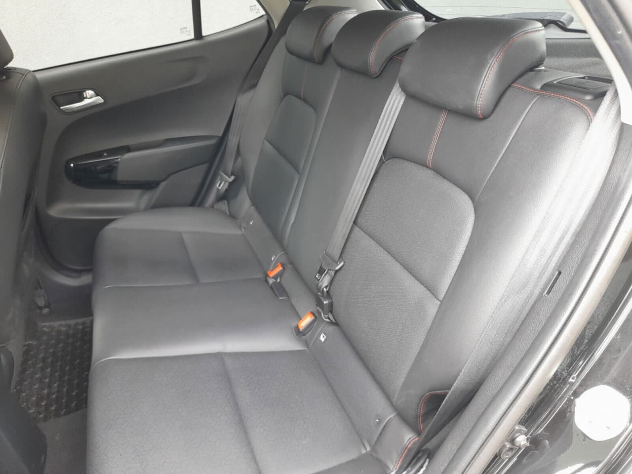 Kia Picanto - zdjęcie 19
