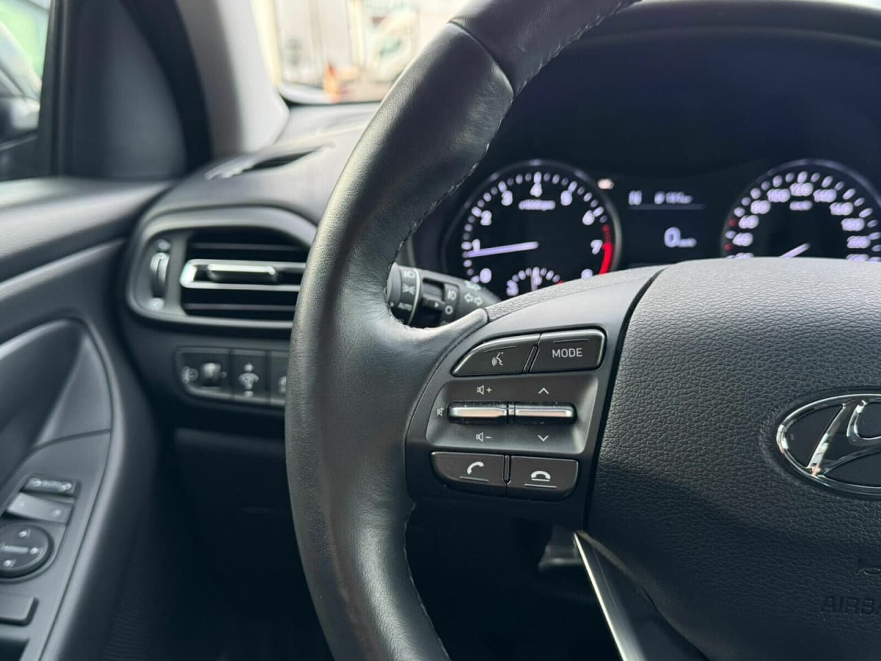 Hyundai i30 - zdjęcie 12