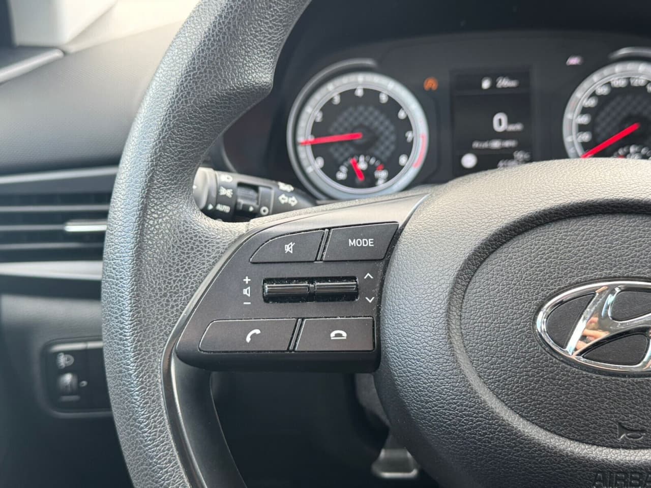 Hyundai i20 - zdjęcie 12