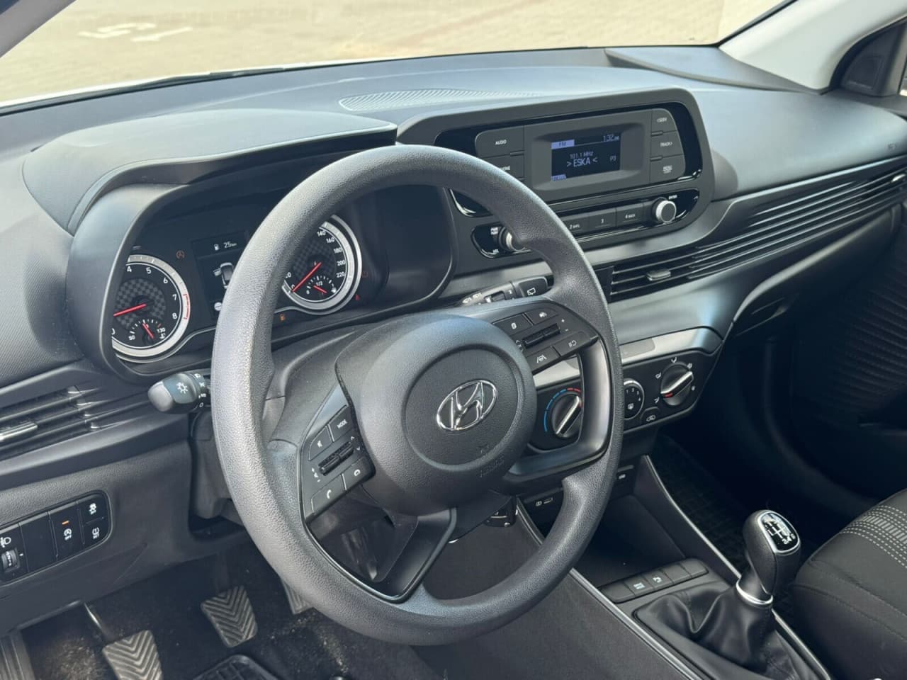 Hyundai i20 - zdjęcie 9