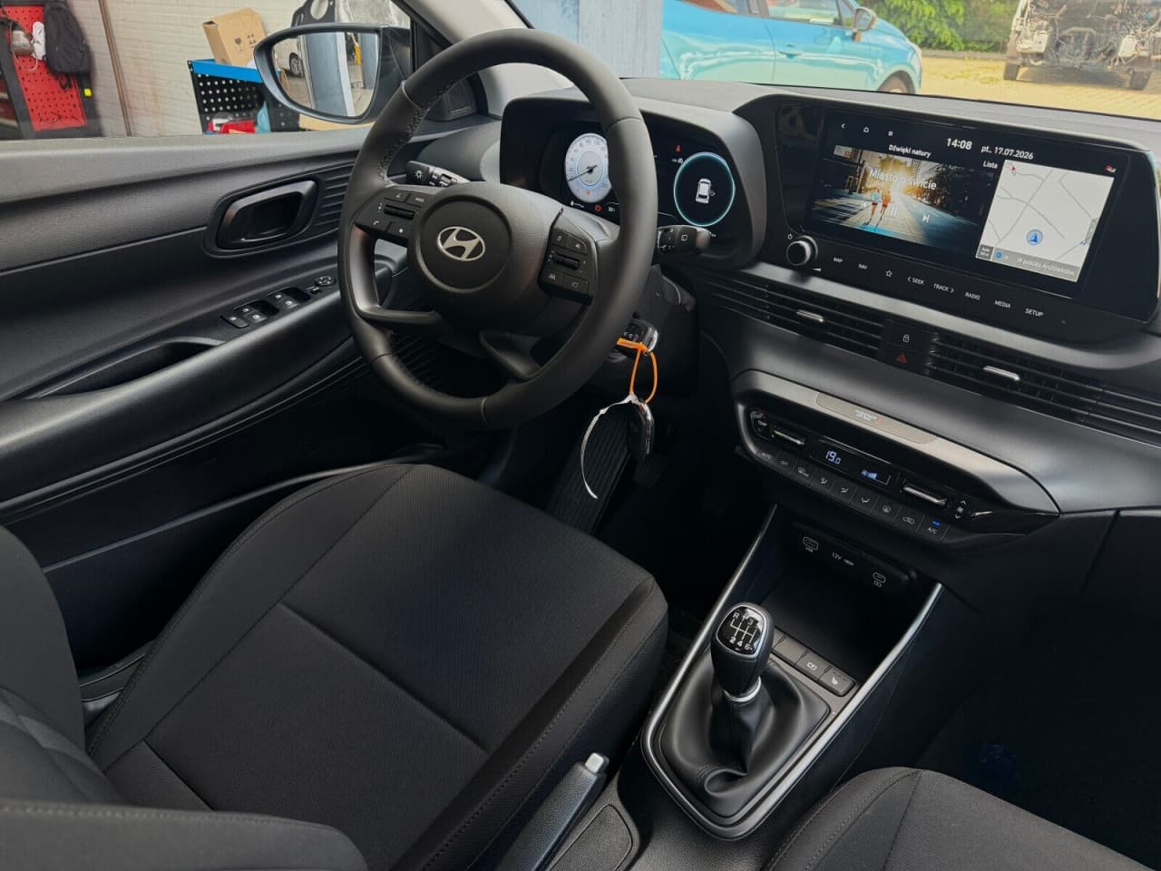 Hyundai i20 - zdjęcie 18