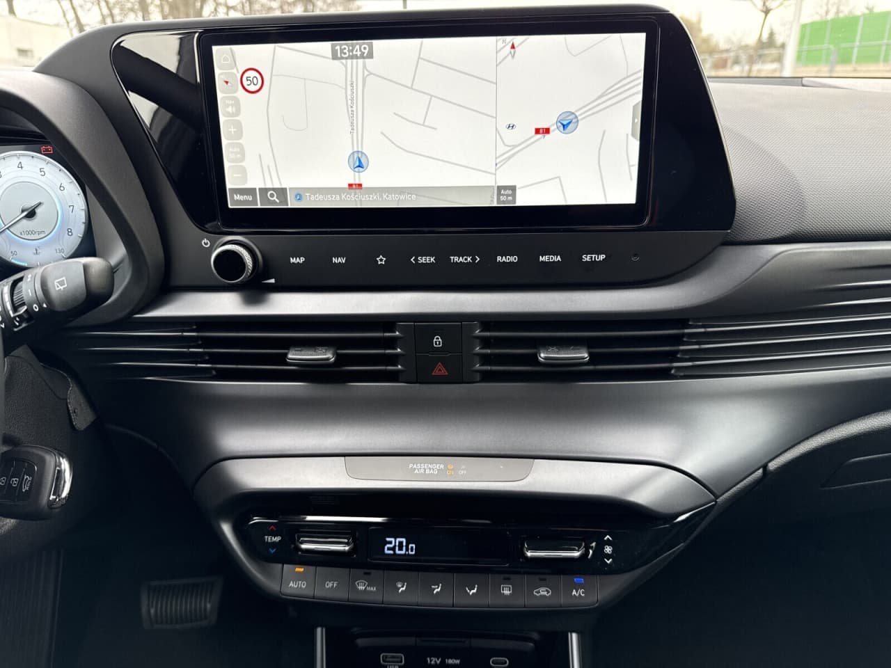 Hyundai i20 - zdjęcie 13