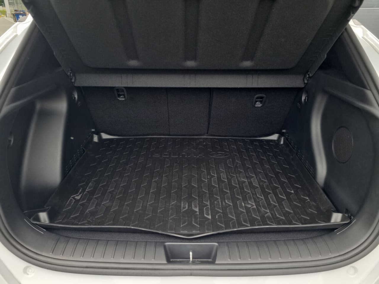 Hyundai Kona - zdjęcie 17